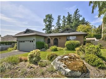 I have sold a property at 739 Viaduct Ave E in VICTORIA
